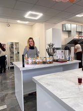 Заредете изображение във визуализатора на галерията – Събитие: Чаeна дегустация във Flavor Space