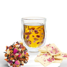 Încărcați imaginea în vizualizatorul galeriei - Set promo "Pentru femeie" - ceai de fructe, cana si ciocolata