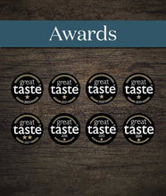 Заредете изображение във визуализатора на галерията – Морска сол и карамел органичен шоколад, 55% какао, 40гр от Chocolate and Love