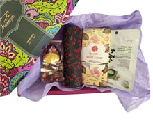 Încărcați imaginea în vizualizatorul galeriei - Cutie cadou „8 martie”