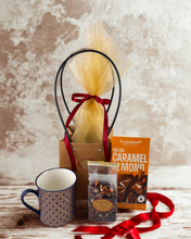 Заредете изображение във визуализатора на галерията – Подаръчен сет с чай, шоколад и чаша “Златен момент”