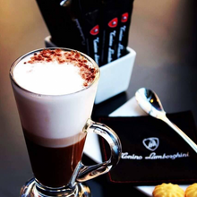 Încărcați imaginea în vizualizatorul galeriei - Ciocolata calda Tonino Lamborgini Bianco White 500g.