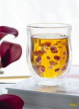 Încărcați imaginea în vizualizatorul galeriei - Set promo "Pentru femeie" - ceai de fructe, cana si ciocolata