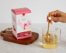 Încărcați imaginea în vizualizatorul galeriei - Rosey's Mark Tea Rose în piramide 20 buc