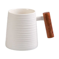 Tea cup with wooden handle Blanca embossed white 400 ml